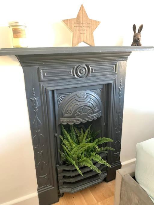 Renovated Miner'S Cottage - Family & Dog Friendly Abertillery Esterno foto