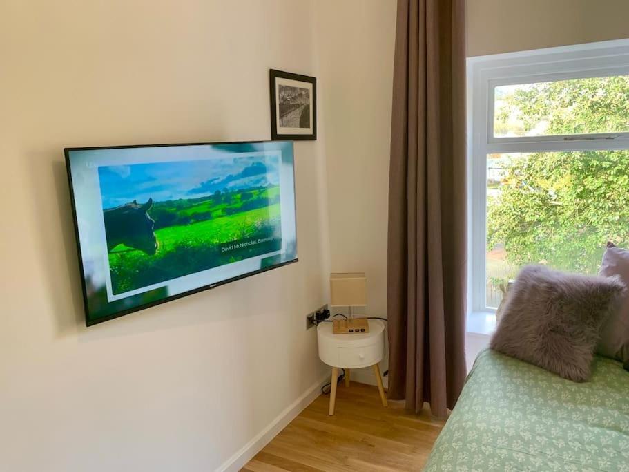 Renovated Miner'S Cottage - Family & Dog Friendly Abertillery Esterno foto